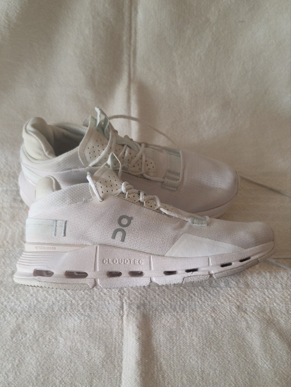 On Running On Cloudnova 2 Women's White Athletic Sneakers - Picture 8 of 15